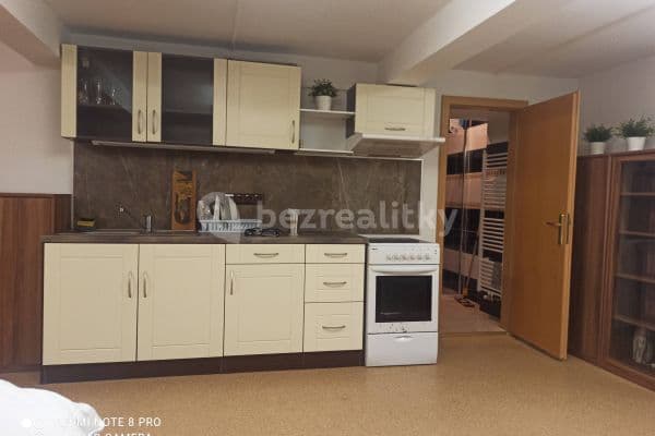 2 bedroom flat to rent, 60 m², Hradeckých, Praha