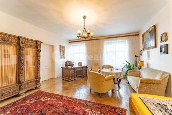 4 bedroom flat for sale, 114 m², Jaromírova, 