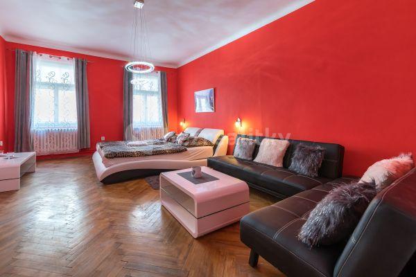 2 bedroom flat to rent, 66 m², Voroněžská, Praha