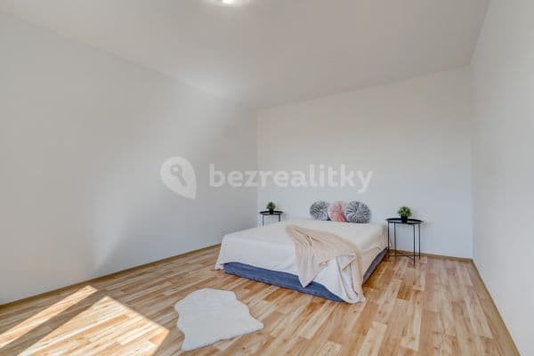 2 bedroom flat for sale, 51 m², Peškova, 