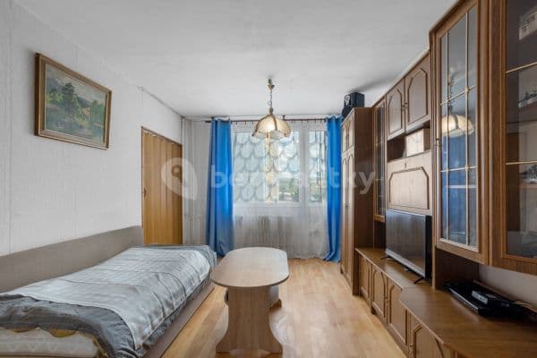 1 bedroom with open-plan kitchen flat for sale, 40 m², Nad Stadionem, 