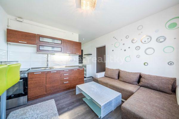 1 bedroom flat for sale, 35 m², Školní, 