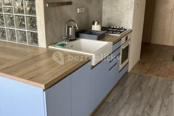 2 bedroom flat to rent, 65 m², Svazarmovská, Rožnov pod Radhoštěm 2 bedroom flat to rent, 65 m², Svazarmovská, Rožnov pod Radhoštěm