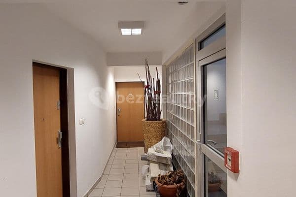 2 bedroom flat to rent, 64 m², Mickiewiczova, Bratislava