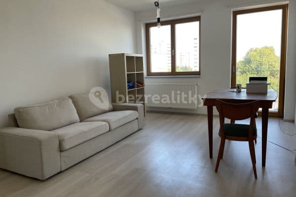 1 bedroom with open-plan kitchen flat to rent, 63 m², Tovární, Čelákovice 1 bedroom with open-plan kitchen flat to rent, 63 m², Tovární, Čelákovice