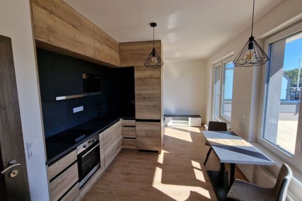 Studio flat to rent, 34 m², Šífařská, Hlavní město Praha Studio flat to rent, 34 m², Šífařská, Hlavní město Praha