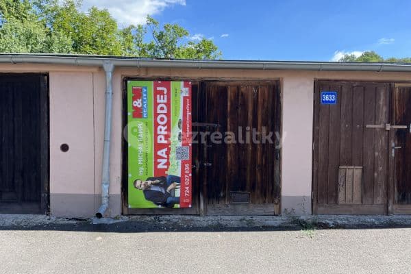 garage for sale, 15 m², Hoření, 