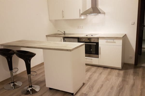Studio flat to rent, 31 m², Honzíkova, Praha Studio flat to rent, 31 m², Honzíkova, Praha