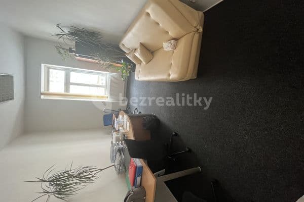 office to rent, 20 m², Jeseniova, Praha