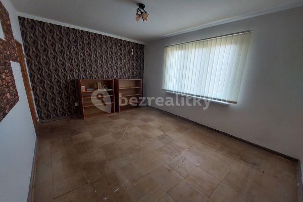 2 bedroom flat to rent, 56 m², Mánesova, Ostrov