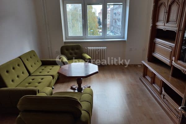 2 bedroom with open-plan kitchen flat to rent, 60 m², U výtopny, Kladno