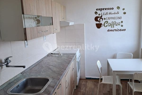3 bedroom flat to rent, 68 m², Prachovská, Jičín