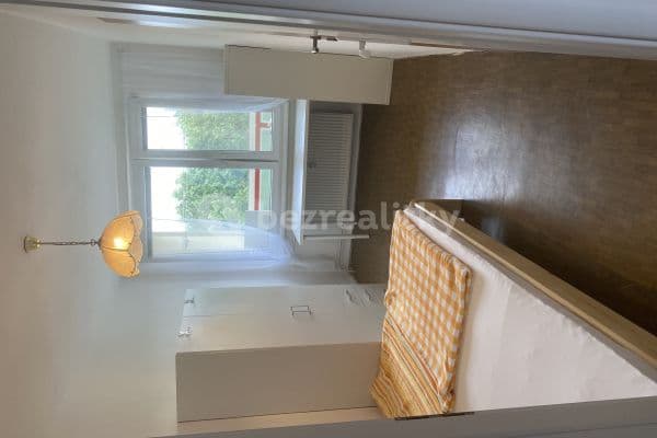 3 bedroom flat to rent, 63 m², Lidická, Pardubice, Pardubický Region