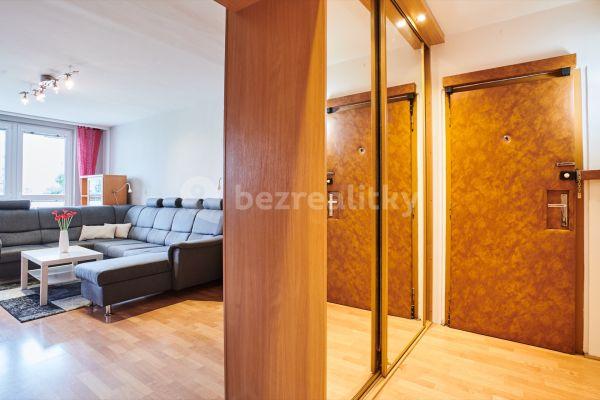 3 bedroom with open-plan kitchen flat for sale, 95 m², Španielova, Praha