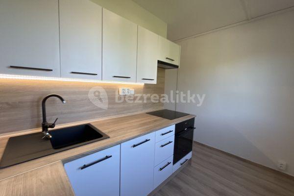 3 bedroom flat to rent, 69 m², Bělská, 