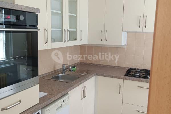 3 bedroom flat to rent, 55 m², Ostružinová, Praha 3 bedroom flat to rent, 55 m², Ostružinová, Praha