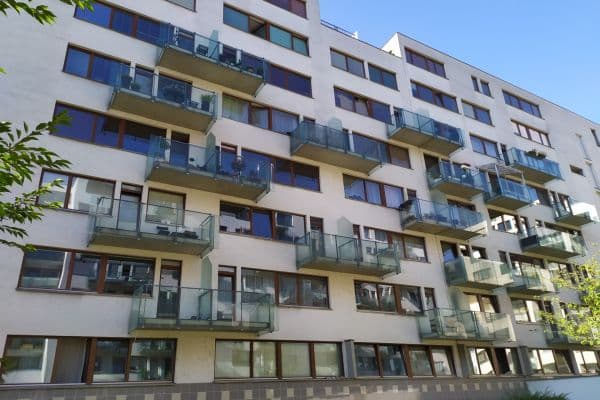 Studio flat to rent, 39 m², U Měšťanského pivovaru, Praha Studio flat to rent, 39 m², U Měšťanského pivovaru, Praha