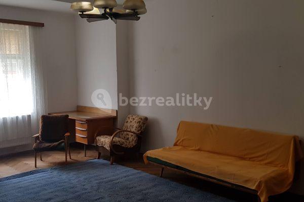 3 bedroom flat to rent, 30 m², Kounicova, Brno