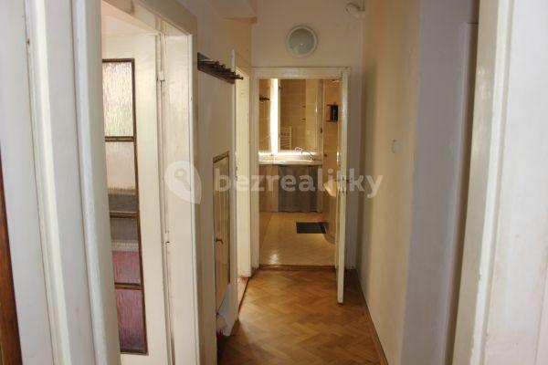 2 bedroom with open-plan kitchen flat to rent, 81 m², Bendlova, Brno
