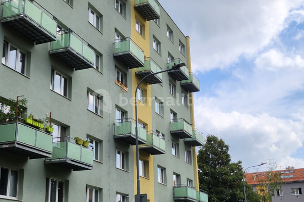 3 bedroom flat to rent, 58 m², náměstí SNP, Brno
