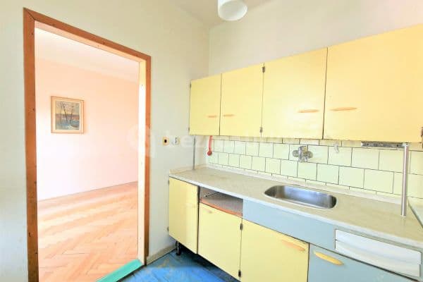 3 bedroom flat for sale, 59 m², Tyršova, 