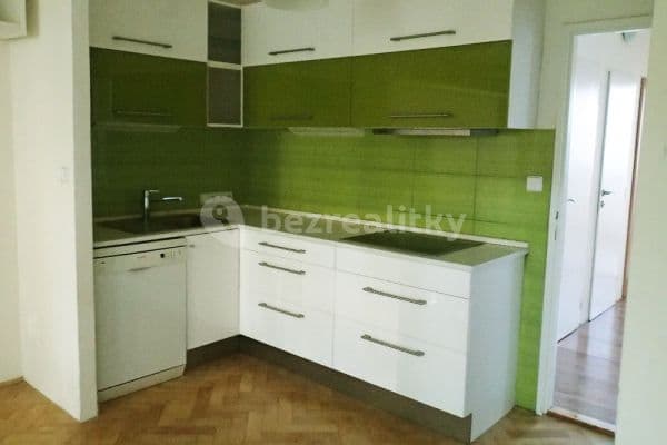 2 bedroom with open-plan kitchen flat to rent, 61 m², Kubánské náměstí, Hlavní město Praha