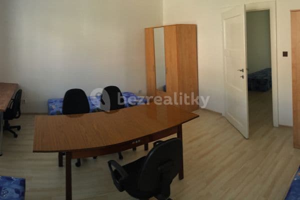 4 bedroom flat to rent, 120 m², Branka, Brno