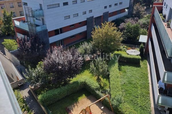 3 bedroom with open-plan kitchen flat to rent, 115 m², Kolejní, Praha 3 bedroom with open-plan kitchen flat to rent, 115 m², Kolejní, Praha