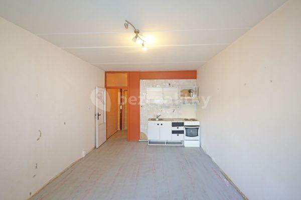 Studio flat for sale, 24 m², Čs. odbojářů, 