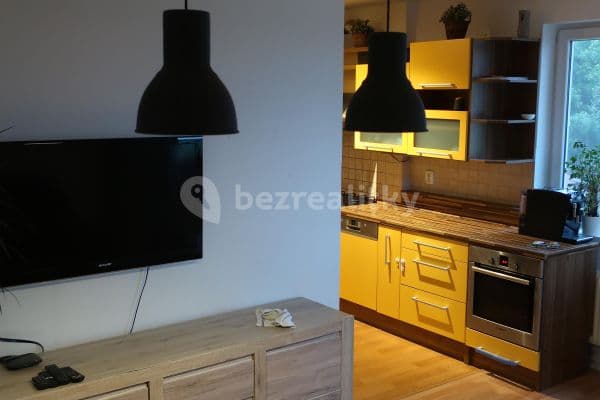 2 bedroom with open-plan kitchen flat to rent, 72 m², Volejníkova, Sokolnice