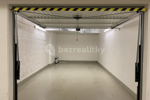 garage to rent, 21 m², Do Zahrádek Ⅰ, Prague