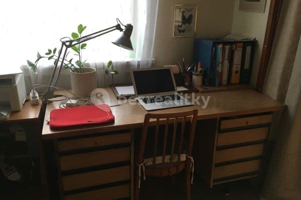 office to rent, 30 m², Na Petynce, Praha