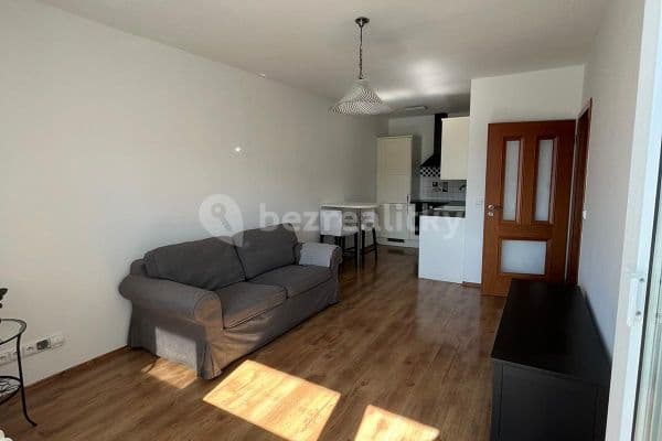 1 bedroom with open-plan kitchen flat to rent, 42 m², Na Vyhaslém, Kladno 1 bedroom with open-plan kitchen flat to rent, 42 m², Na Vyhaslém, Kladno