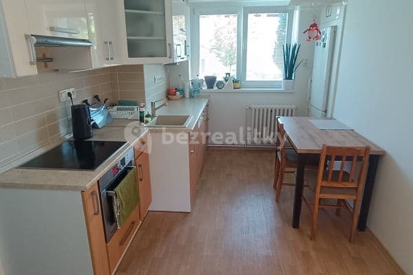 3 bedroom flat to rent, 70 m², Na Průtahu, Plzeň