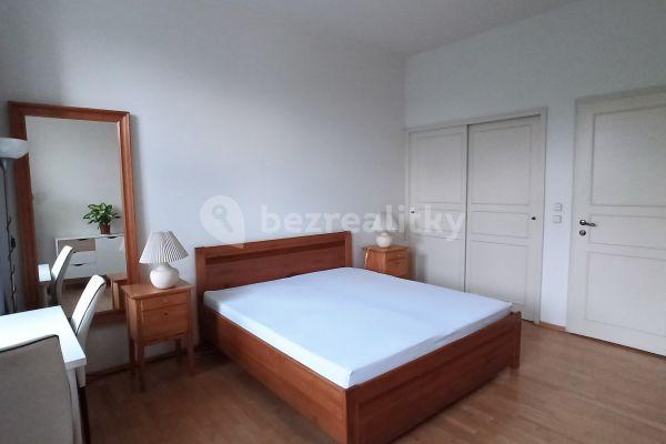 3 bedroom flat to rent, 136 m², Janáčkovo nábřeží, Prague, Prague
