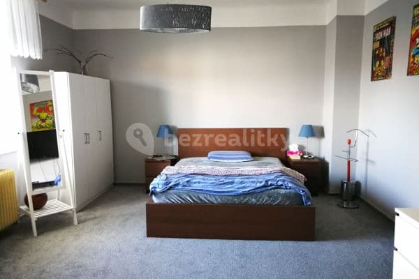 2 bedroom with open-plan kitchen flat to rent, 87 m², Na Pískách, Hlavní město Praha