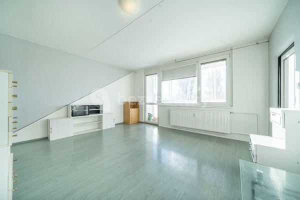 4 bedroom flat for sale, 78 m², Partyzánská, 