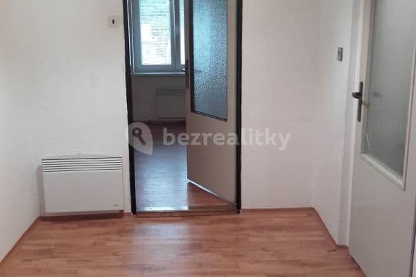3 bedroom flat to rent, 76 m², Pražská, Dobříš