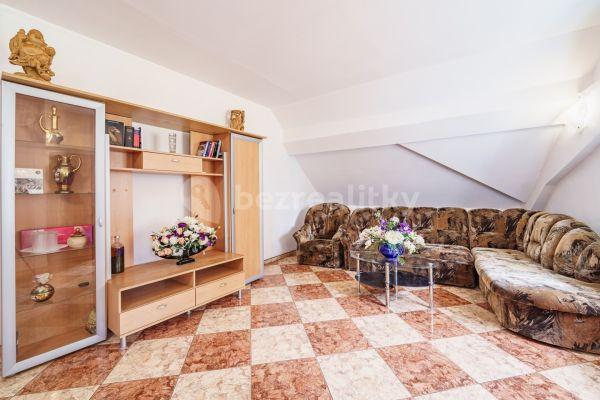 2 bedroom with open-plan kitchen flat for sale, 130 m², Kasární náměstí, 