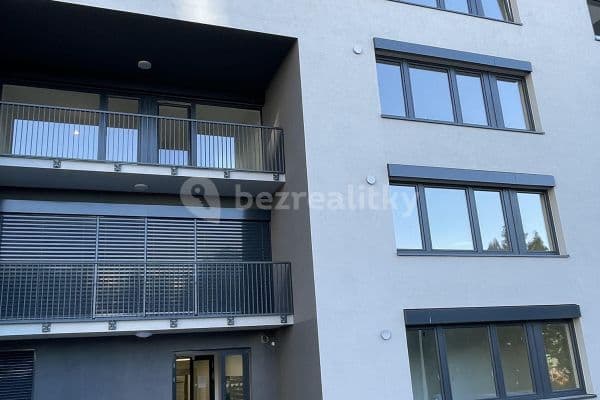 Studio flat to rent, 38 m², Ve Lhotce, Praha Studio flat to rent, 38 m², Ve Lhotce, Praha