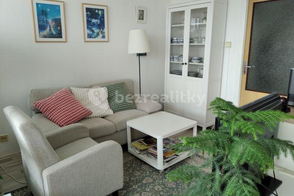 1 bedroom with open-plan kitchen flat for sale, 48 m², Bryksova, Praha
