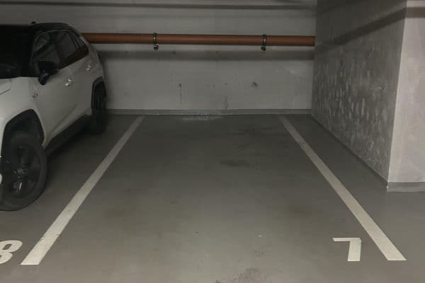 garage to rent, 27 m², Petržílkova, Praha garage to rent, 27 m², Petržílkova, Praha
