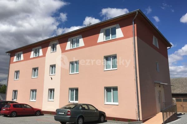 Studio flat to rent, 25 m², Přáslavice