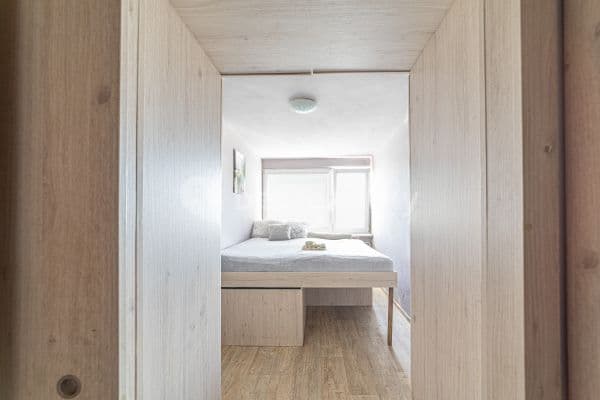 3 bedroom flat for sale, 60 m², Polní, Hradec Králové
