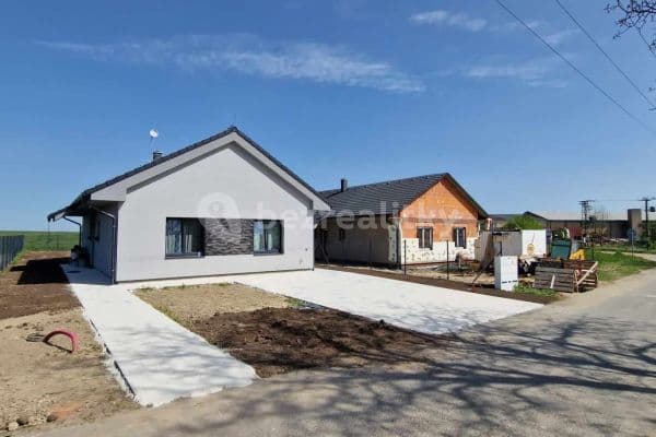 house for sale, 112 m², Pavlíkov, Středočeský Region