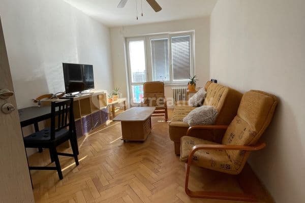 3 bedroom flat to rent, 60 m², U Marka, Pardubice, Pardubický Region