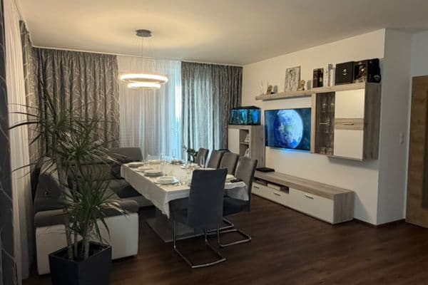 2 bedroom with open-plan kitchen flat to rent, 92 m², Kryšpínova, Praha 2 bedroom with open-plan kitchen flat to rent, 92 m², Kryšpínova, Praha