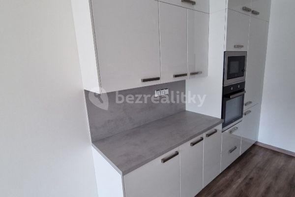 3 bedroom with open-plan kitchen flat for sale, 80 m², Blažimská, Praha