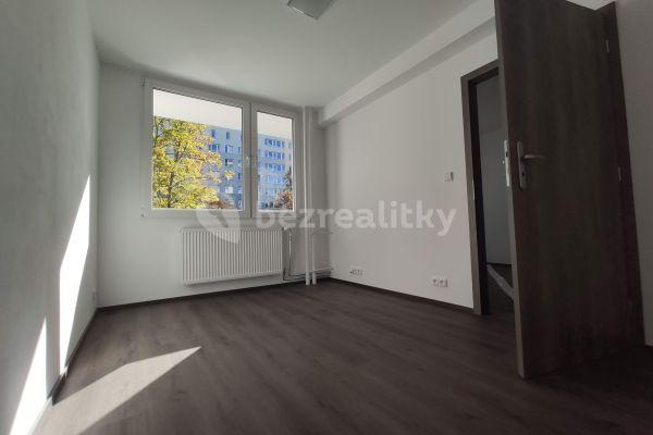 3 bedroom with open-plan kitchen flat to rent, 69 m², Kotorská, Praha