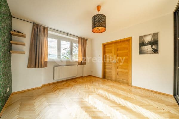 2 bedroom flat for sale, 110 m², Pikovická, Pikovice